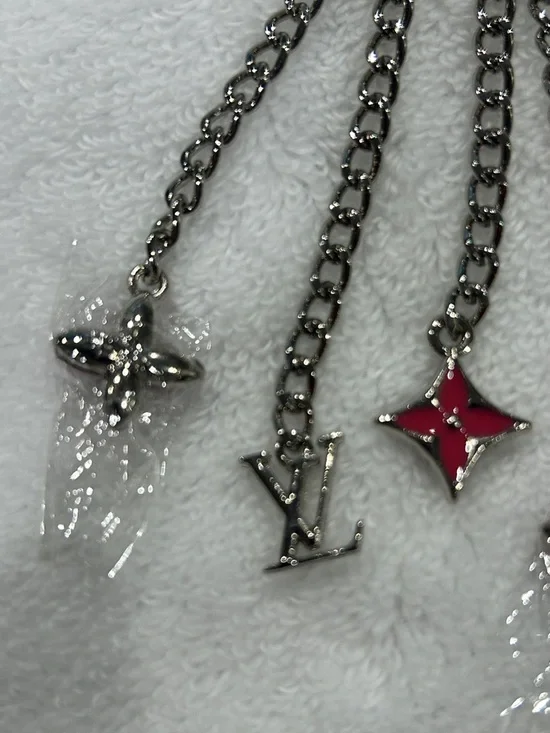 BAG CHARM - Picture 3 of 7